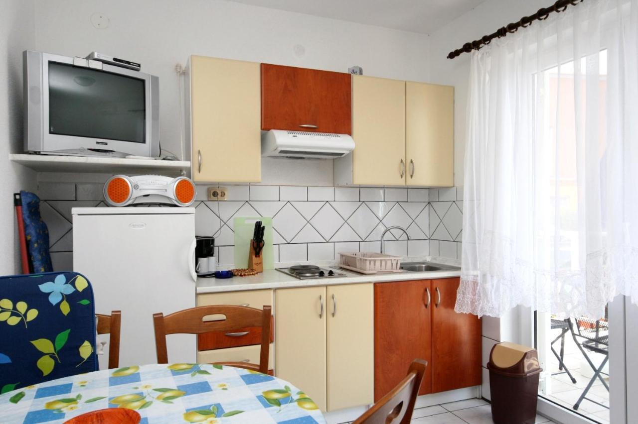Apartments With A Parking Space Crikvenica - 5553 Экстерьер фото